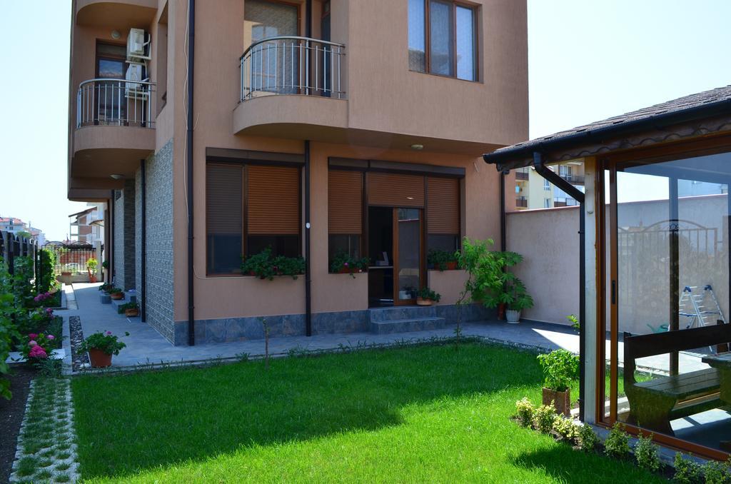 Guest House Georgievi Primorsko Esterno foto